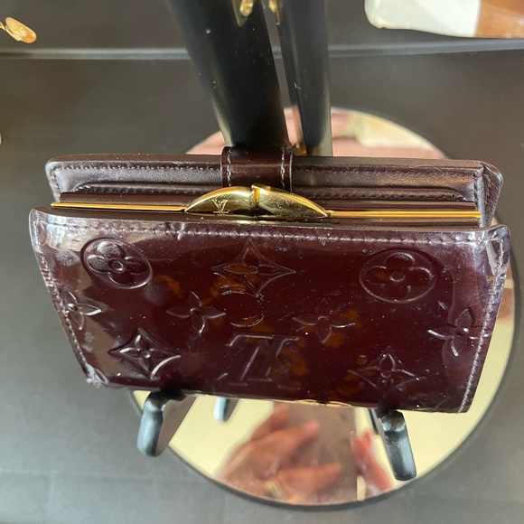 🔥Authentic 🔥Louis 🔥Vuitton 🔥Violette Monogram Vernis French Purse Wallet🔥 - Picture 11 of 11